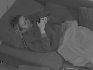 voyeurcam-julmodels-living-7