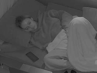 voyeurcam-julmodels-living-7