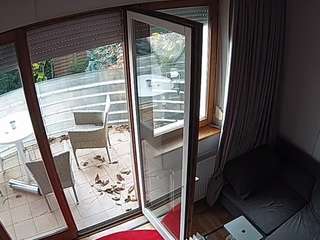 voyeurcam-julmodels-living-7