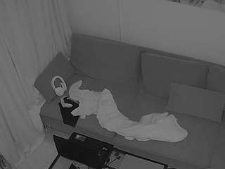 voyeurcam-julmodels-living-7