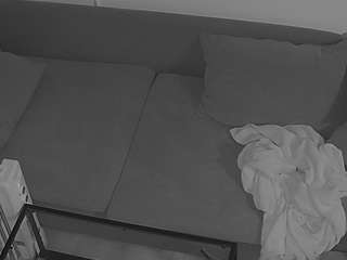 voyeurcam-julmodels-living-7