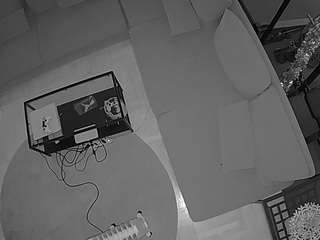 voyeurcam-julmodels-living-7