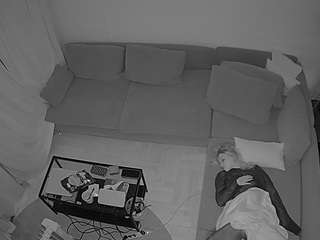 voyeurcam-julmodels-living-7