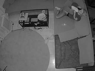 voyeurcam-julmodels-living-7