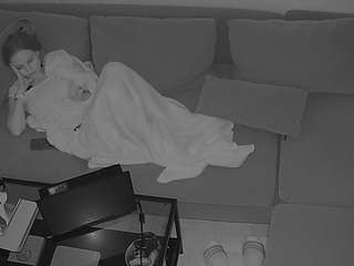 voyeurcam-julmodels-living-7