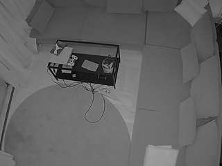 voyeurcam-julmodels-living-7