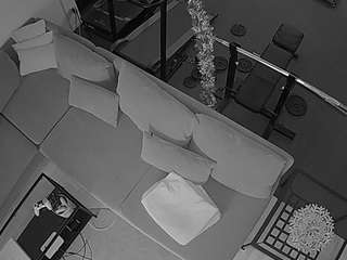 voyeurcam-julmodels-living-7