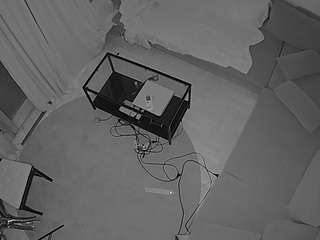 voyeurcam-julmodels-living-7