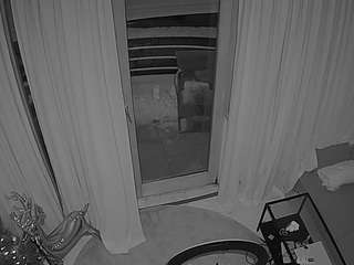 voyeurcam-julmodels-living-7