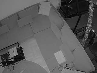 voyeurcam-julmodels-living-7