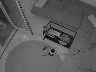 voyeurcam-julmodels-living-7