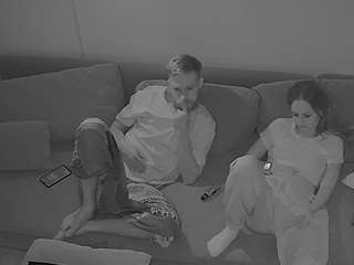 voyeurcam-julmodels-living-7