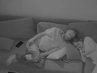 voyeurcam-julmodels-living-7 webcam