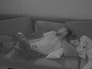 voyeurcam-julmodels-living-7 webcam