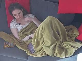 voyeurcam-julmodels-living-7