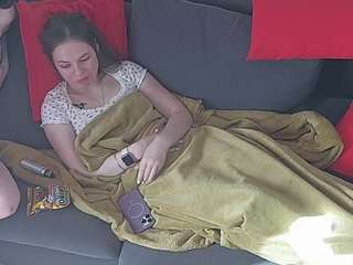 voyeurcam-julmodels-living-7