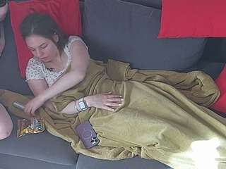 voyeurcam-julmodels-living-7
