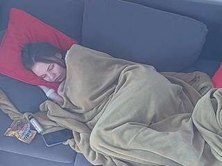 voyeurcam-julmodels-living-7