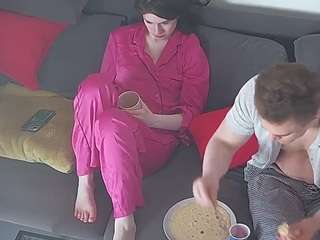 voyeurcam-julmodels-living-7 webcam