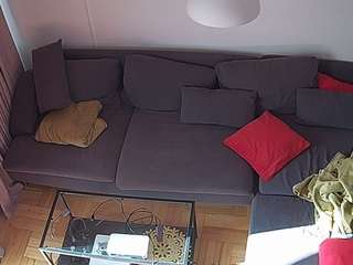 voyeurcam-julmodels-living-7 webcam