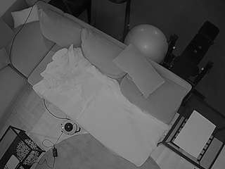 voyeurcam-julmodels-living-7