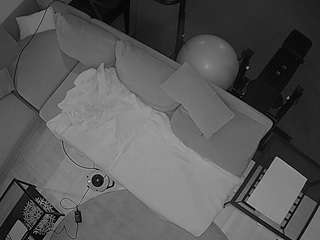 voyeurcam-julmodels-living-7 webcam