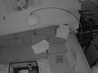 voyeurcam-julmodels-living-7 webcam