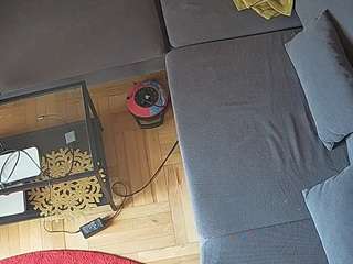 voyeurcam-julmodels-living-7