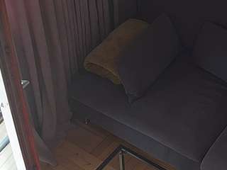 voyeurcam-julmodels-living-7