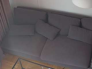 voyeurcam-julmodels-living-7