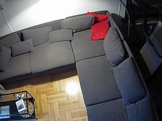 voyeurcam-julmodels-living-7 webcam