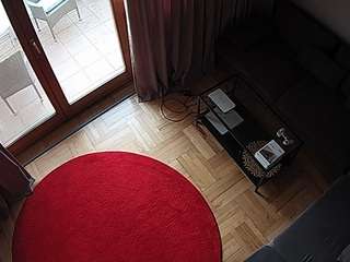 voyeurcam-julmodels-living-7