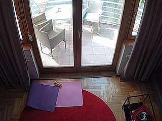 voyeurcam-julmodels-living-7