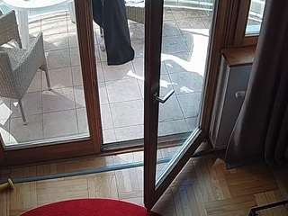 voyeurcam-julmodels-living-7