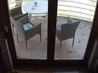 voyeurcam-julmodels-living-7