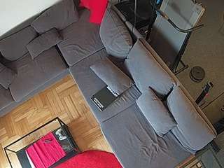 voyeurcam-julmodels-living-7 webcam