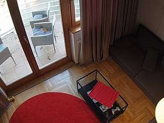 voyeurcam-julmodels-living-7 webcam