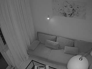 voyeurcam-julmodels-living-7