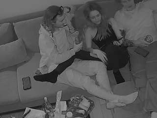 voyeurcam-julmodels-living-7 webcam