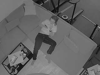 voyeurcam-julmodels-living-7