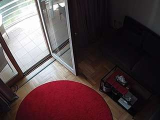 voyeurcam-julmodels-living-7