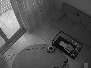 Ця модель зараз онлайн. voyeurcam-julmodels-living-7
