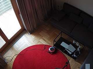 이 모델은 현재 라이브 중입니다. voyeurcam-julmodels-living-7