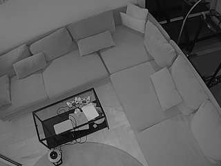 voyeurcam-julmodels-living-7