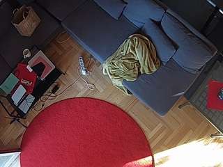 voyeurcam-julmodels-living-7