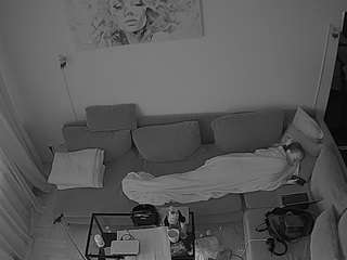 voyeurcam-julmodels-living-7