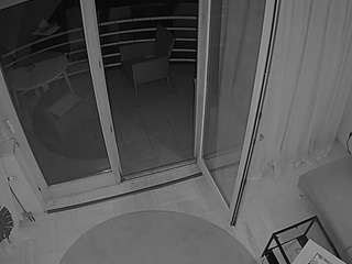 voyeurcam-julmodels-living-7