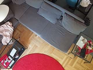 voyeurcam-julmodels-living-7