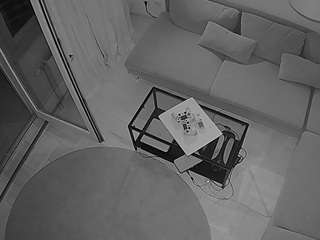 voyeurcam-julmodels-living-7