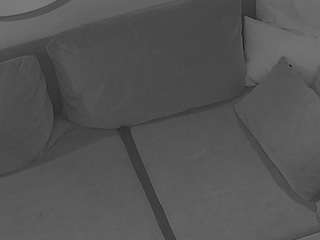 voyeurcam-julmodels-living-7